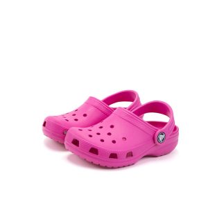 נעלי קרוקס מקורי בצבע ורוד לבנות Pink lemonade קלאסיקה מבית היוצר של קרוקס, קרוקס קלוג קלאסינעל מאווררת, עם חורים באזור האצבעות ובחלק העליוןעשויה מחומר הקרוסלייט -Croslite